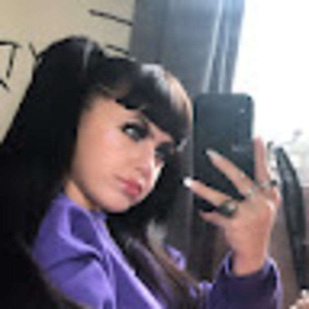 Meet your Posher, Laur